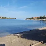 Luxurioeses Haus Direkt Am Strand- Grosse Terrasse- Pool By Interhome Semesterbostad *