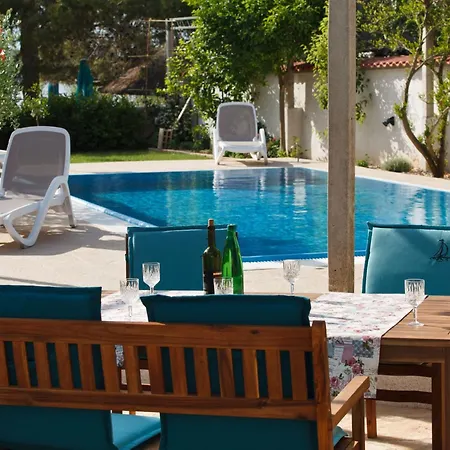 Luxurioeses Haus Direkt Am Strand- Grosse Terrasse By Interhome * Sutomiscica