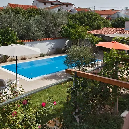 Prázdninový dům Luxurioeses Haus Direkt Am Strand- Grosse Terrasse By Interhome