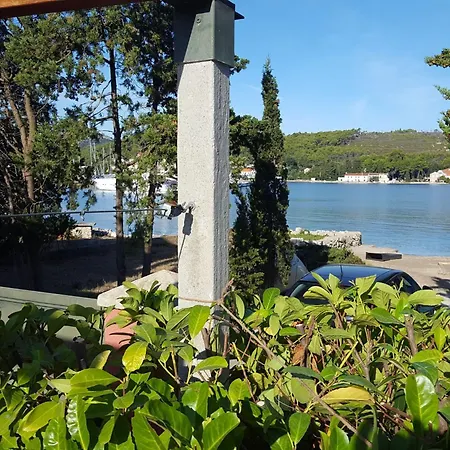 Luxurioeses Haus Direkt Am Strand- Grosse Terrasse By Interhome