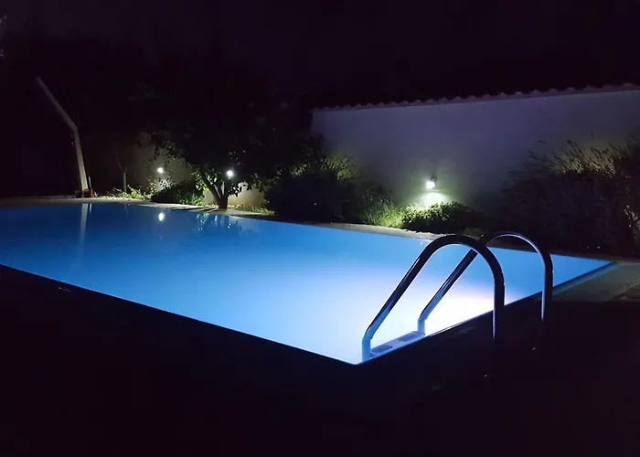 펜션 Luxurioeses Haus Direkt Am Strand- Grosse Terrasse- Pool By Interhome *