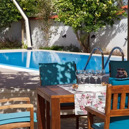 Luxurioeses Haus Direkt Am Strand- Grosse Terrasse By Interhome Дом отдыха *