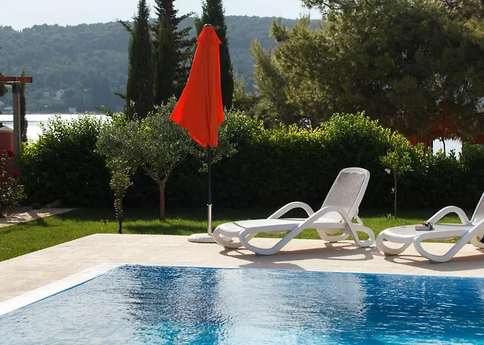 Luxurioeses Haus Direkt Am Strand- Grosse Terrasse- Pool By Interhome بيت للعطل